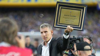 Homenaje. Martín Palermo cuando fue recibido en la Bombonera como entrenador de Platense.&nbsp;