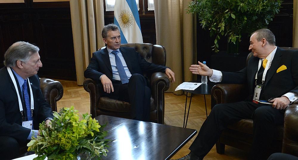 Con Wayne Richardson, CEO del Grupo Enirgi, la empresa canadiense dedicada a desarrollar cadenas de almacenaje de energía, químicos e innovación y desarrollo.