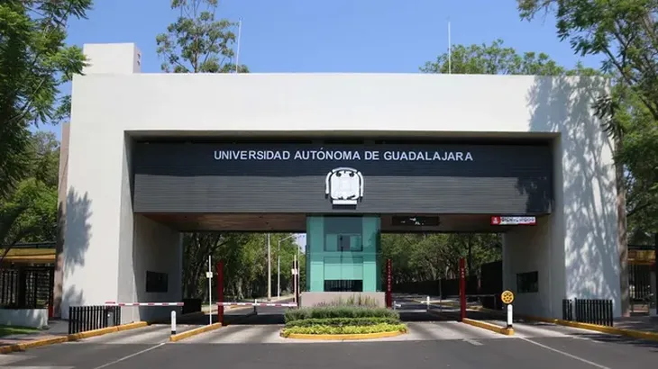 Se funda en 1935 la Universidad Autónoma de Guadalajara.