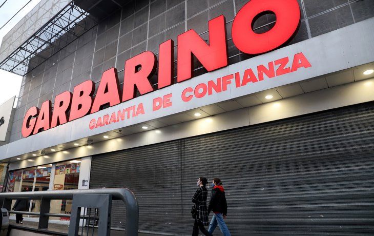 Garbarino llegó a dominar el 30% del mercado de electrodomésticos, con más de 300 sucursales, 5.000 empleados y fábricas en Tierra del Fuego.