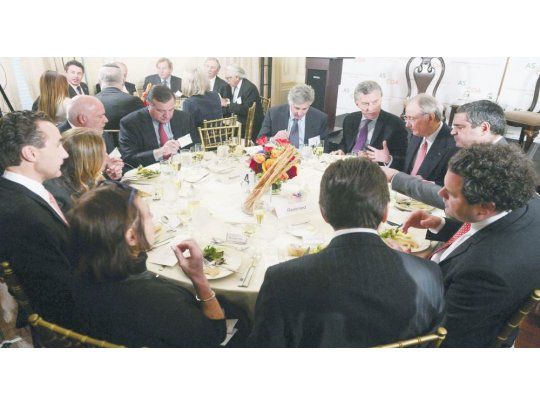 temprano. Macri desayunó con hombres de negocios en Nueva York. Les habló de la reformas tributarias en curso en la Argentina.