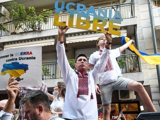 Ucranianos protestaron frente a su embajada en Argentina&nbsp;