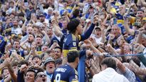 Figura: La Bombonera deliró al compás de Zeballos.