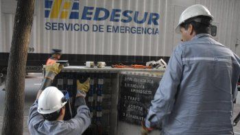 Según la resolución, estos procedimientos deben respetar el derecho de defensa de las personas usuarias y brindarles información adecuada y veraz acerca de los montos que se pretenden cobrar y su procedencia.