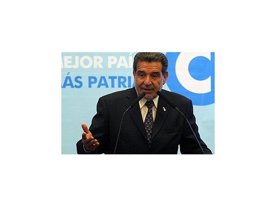 Luis Beder Herrera.