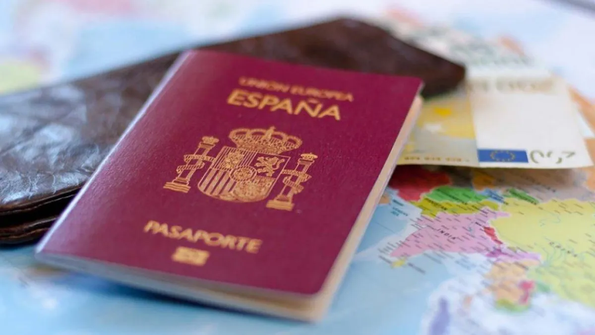 Emigrate: what is the program that gives away tickets and 1,300 euros per month to live in Spain?