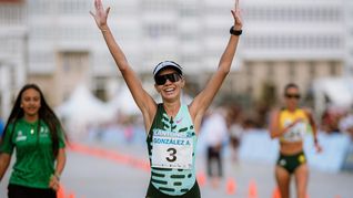 La mexicana Alegna González ganó el oro en el XXXIX Gran Premio Cantones, en La Coruña, España. Este es uno de los circuitos más prestigiosos y de categoría oro dentro del calendario mundial de World Athletics. La mexicana Alegna González ganó el oro en el XXXIX Gran Premio Cantones, en La Coruña, España. Este es uno de los circuitos más prestigiosos y de categoría oro dentro del calendario mundial de World Athletics.