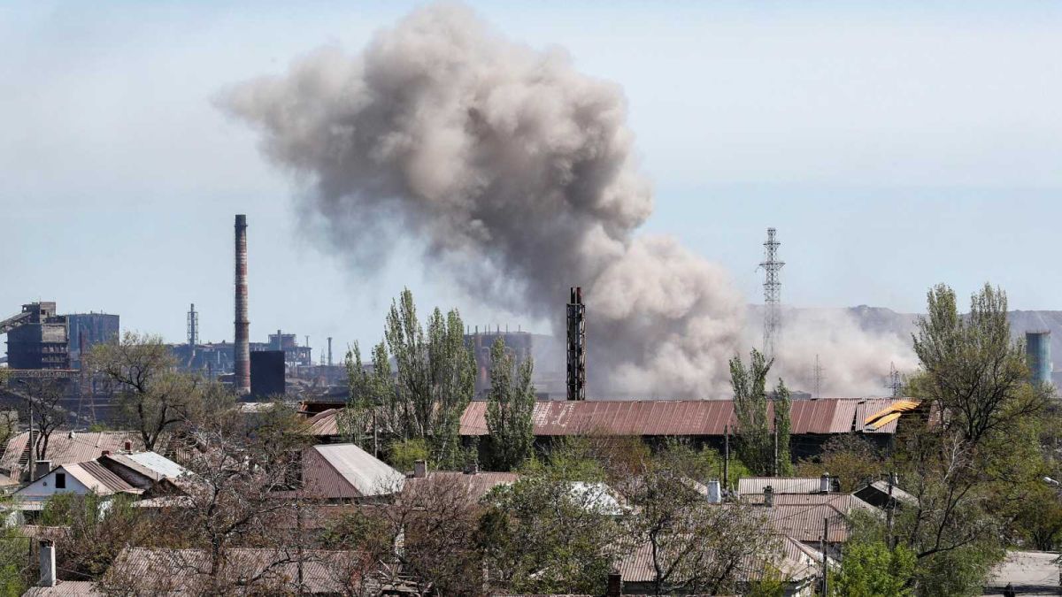 They denounce that Russia attacked a school with refugees in Donbass and left 60 dead They denounce that Russia attacked a school with refugees in Donbass and left 60 dead