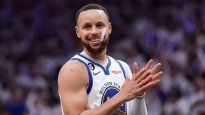 curry rompio el record de puntos en un 7mo juego y los warriors eliminaron a sacramento