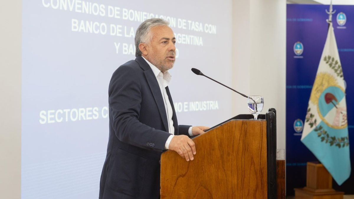 Alfredo Cornejo defended in the PASO but clarified that he will not influence the votes of his deputies