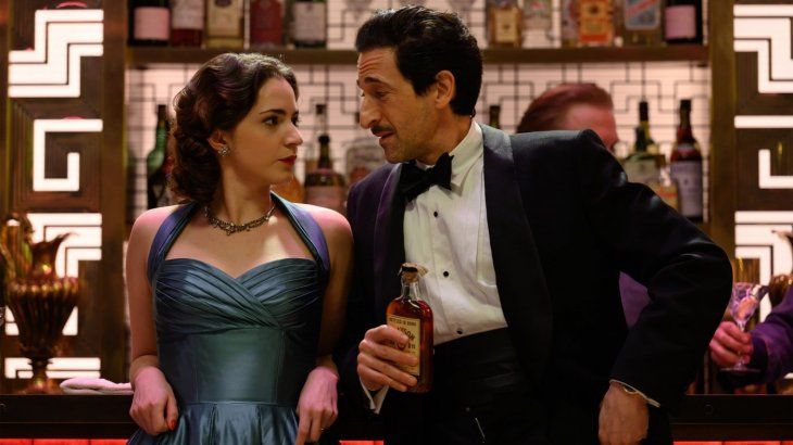 Look how they run: between absurdity and mystery