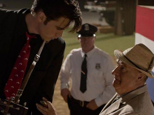 Elvis (1).jpg