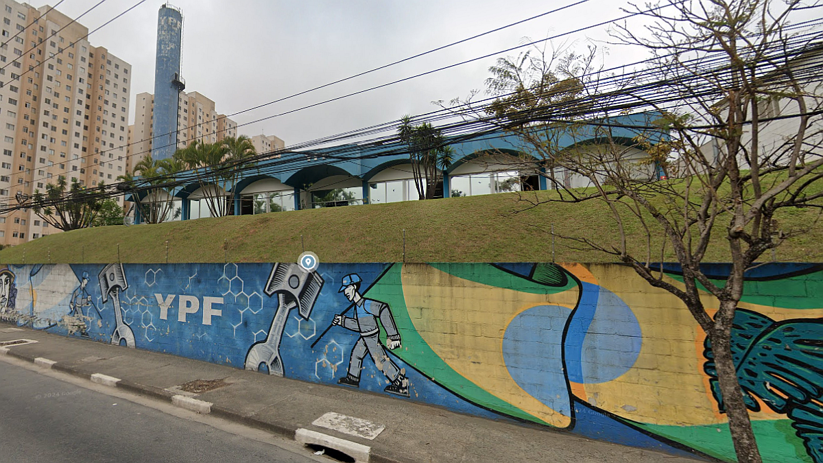 YPF sold its lubricant factory in Brazil and created a new vice presidency
