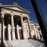 La legislatura bonaerense, convocada a sesionar este viernes. La legislatura bonaerense, convocada a sesionar este viernes.