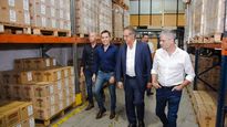 Zabaleta y Scioli recorrieron una pyme de Hurlingham
