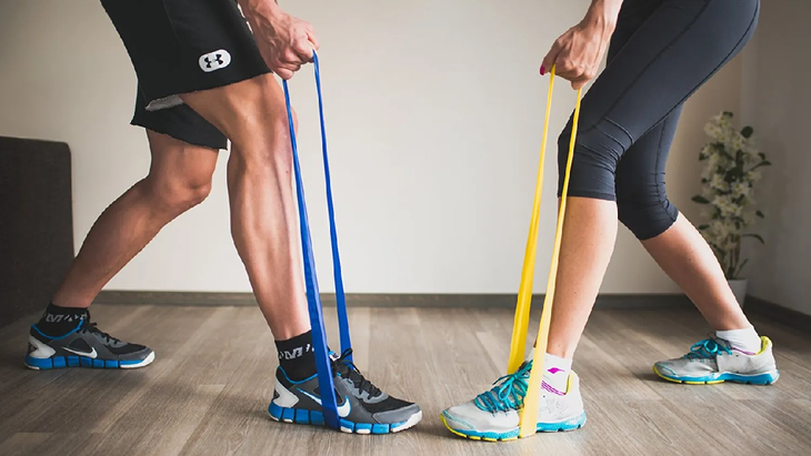 Elastic bands are very useful, safe and economic to make risk training without risk. Elastic bands are very useful, safe and economic to make risk training without risk.