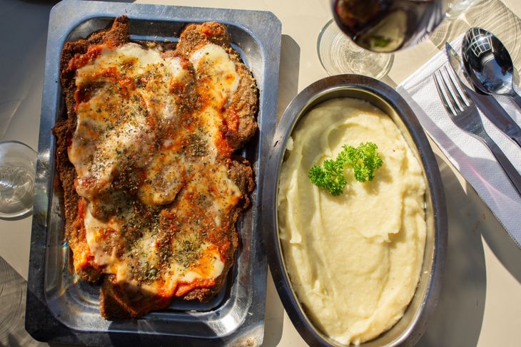 OSTENDE. Dirección: Virrey Loreto 3303, Colegiales. OSTENDE. Dirección: Virrey Loreto 3303, Colegiales.