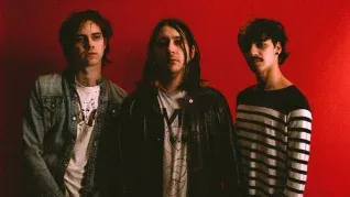Mujer Cebra encabeza la primera edición de Alerta Rock!