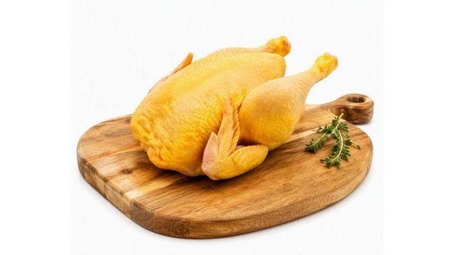 Precio del pollo entero en México.