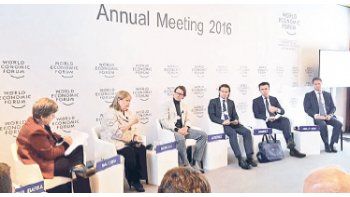 La canciller argentina participó ayer de un debate con empresarios y analistas. Habló de la necesidad de “integración” y más integración. Expectativa por el encuentro de hoy entre Macri y Cameron.