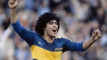 maradona empezo a consumir cocaina en 1981 cuando jugaba en boca?
