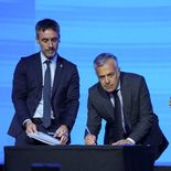Ignacio Lamothe, Alfredo Cornejo y Claudio Poggi, durante la firma del acta. Ignacio Lamothe, Alfredo Cornejo y Claudio Poggi, durante la firma del acta.