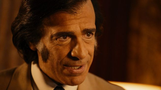 Leonardo Sbaraglia se pone en la piel de Carlos Menem en una serie de Prime Video que reconstruye su camino al poder y los años más intensos del país.