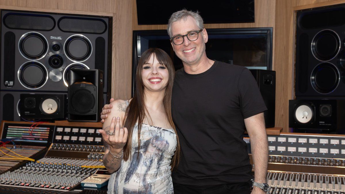 Saramalacara signed with Interscope Capitol Miami and launched his new single “Aura Talk”