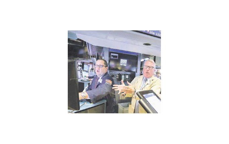 De la alegría a la tensión: los operadores no pueden relajarse ante la alta volatilidad existente en el New York Stock Exchange.