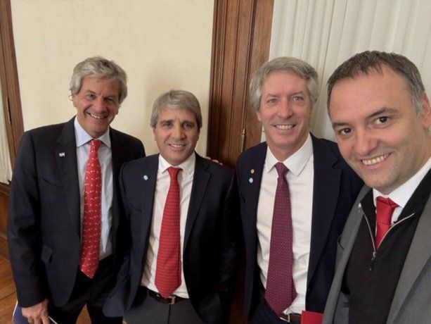 (De izq a der): Pazo, Caputo, Bausili y Adorni, minutos antes de dar a conocer los anuncios. (De izq a der): Pazo, Caputo, Bausili y Adorni, minutos antes de dar a conocer los anuncios.