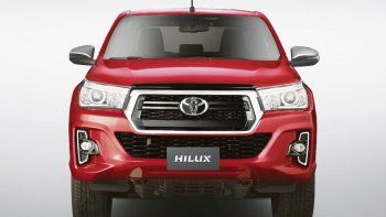 TOP. En 2018, Toyota logró posicionar a la Hilux, de producción nacional, y al importado Etios, como los dos modelos más vendidos en el mercado local. En lo que va del año, la camioneta sigue en el primer puesto.