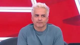 El periodista y conductor se metió de lleno en el conflicto. El periodista y conductor se metió de lleno en el conflicto.