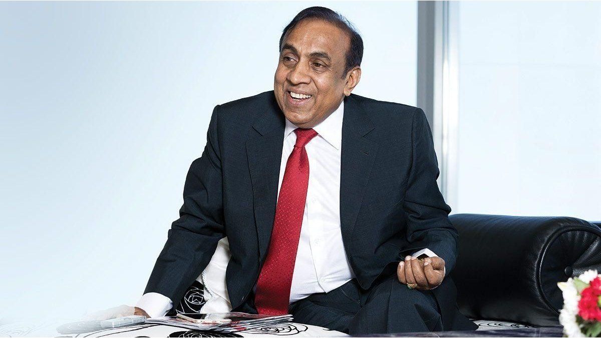 His father was a simple farmer, he failed in his first business and today he is one of the most wealthy millionaires in India: Who is Ravi Pillai?