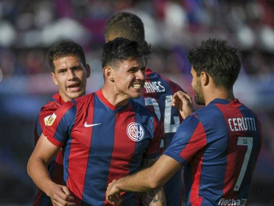 Sigue. Adam Bareiro acordó su continuidad en San Lorenzo.