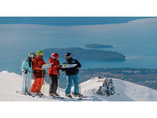 Vacaciones. Centros de esquí esperan la llegada de más turistas
