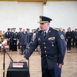 Villena ordenó el allanamiento del director del SPF por presuntos vínculos con empresas proveedoras de comida en mal estado. Villena ordenó el allanamiento del director del SPF por presuntos vínculos con empresas proveedoras de comida en mal estado.