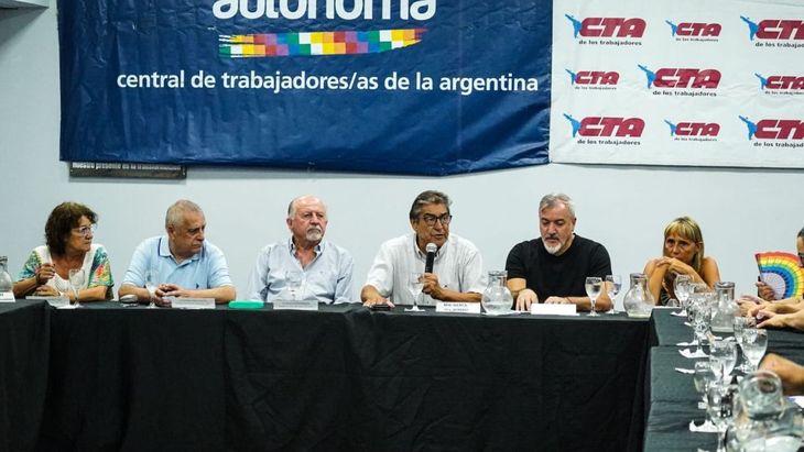 Los titulares de las centrales de trabajadores durante un encuentro reciente. (Imagen de archivo).