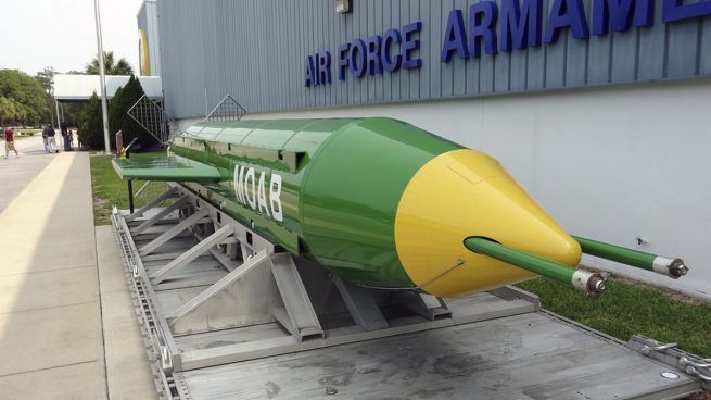 Así funciona la GBU-43, la bomba no nuclear más poderosa del mundo (foto 1)