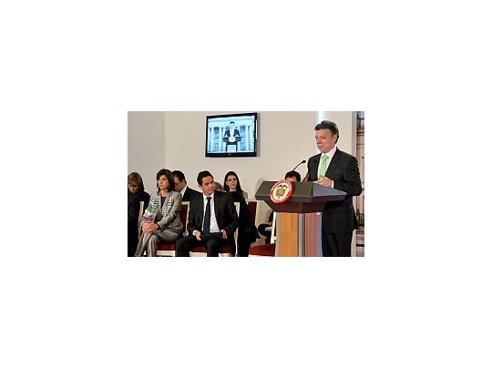 El presidente colombiano, Juan Manuel Santos, junto a todos sus ministros