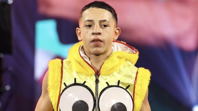 Juan Pérez, más conocido como Guerito de Tepito es la promesa del boxeo mexicano con tan sólo 16 años. Viajó a Arabia Saudita como parte de la cartelera encabezada por David Benavidez y sorprendió no solo por su triunfo sino por su bata inspirada en Bob Esponja.&nbsp;