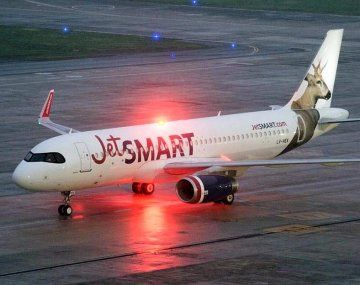 Jet Smart inicia sus vuelos regulares tras la suspención de la actividad por la cuarentena.