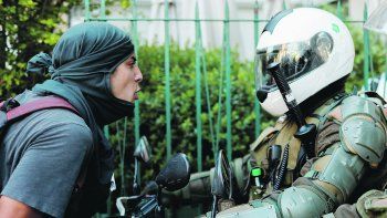 Piñera les dio más poder a las fuerzas del orden para controlar las protestas