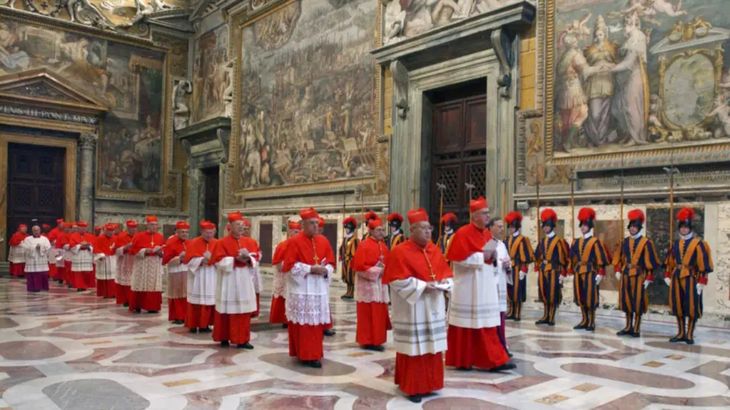 Next week he will struggle the conclave to choose the new Pope. Next week he will struggle the conclave to choose the new Pope.