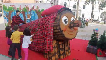 En Cataluña se celebra la tradición del Tío de Nadal -que nada tiene que ver con el pariente del tenista-, que significa tronco de Navidad.