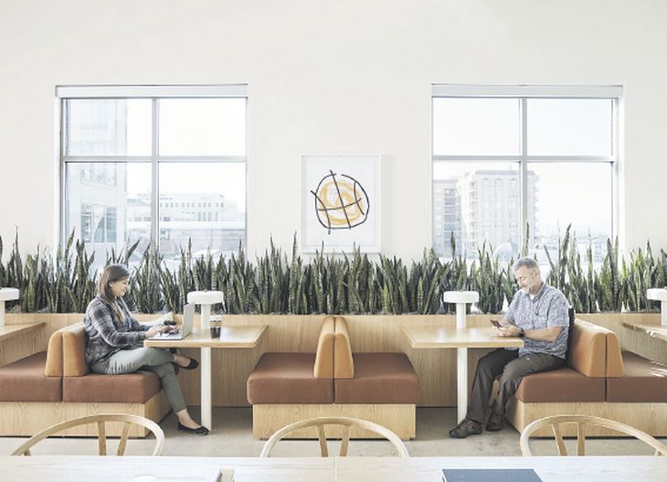 Oficinas. La opción del trabajo híbrido potencia la oferta flexible. Oficinas. La opción del trabajo híbrido potencia la oferta flexible.