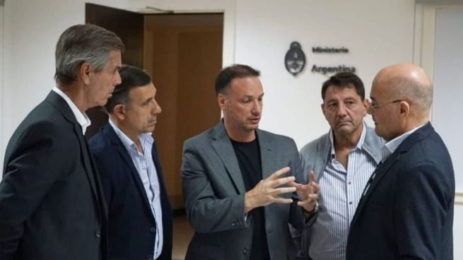 Acuerdo entre Nación y Santa Fe para reactivar obra pública. 