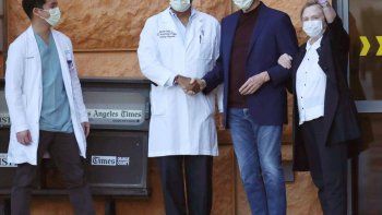 bill clinton dejo el hospital tras la internacion por una infeccion