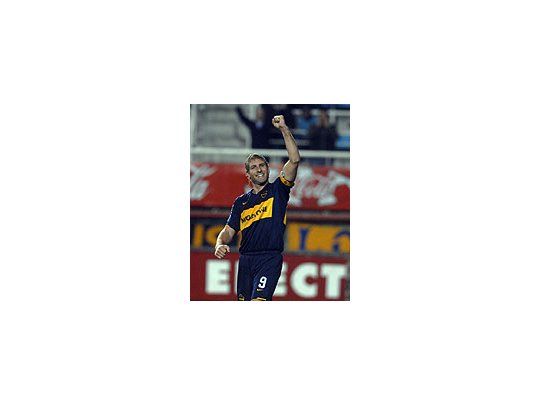 Martín Palermo renovó la confianza y volvió a rematar un penal, que se transformó en el segundo gol de Boca.