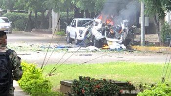 colombia: gobierno atribuyo al eln el ataque con coche bomba que dejo 36 heridos en base militar