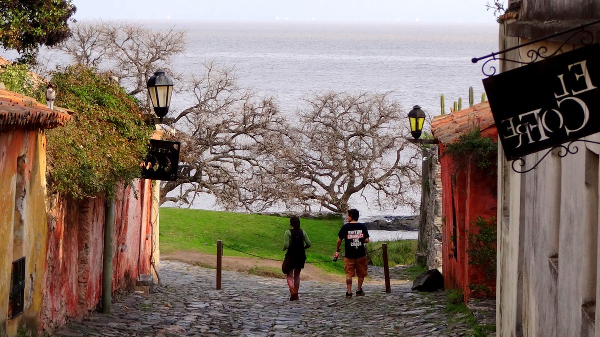 Colonia clarifies that it has quality and sufficient water after tourist cancellations